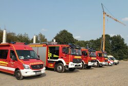 Feuerwehrwagen bei der Grundsteinlegung Feuerwehrgerätehaus