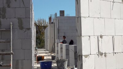 Mauerwerk Haus B - 16. KW