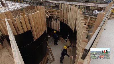 Schalung Treppe Foyer Haus B - 22. KW