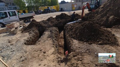 Rohrgräben Regenkanal - 17. KW