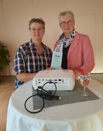 Annemarie Große Börding und Ruth Schulte to Bühne Annemarie Große Börding und Ruth Schulte to Bühne